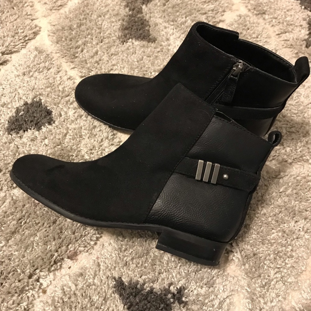 NWOT Franco Sarto Black Ankle Boots Sz. 6.5